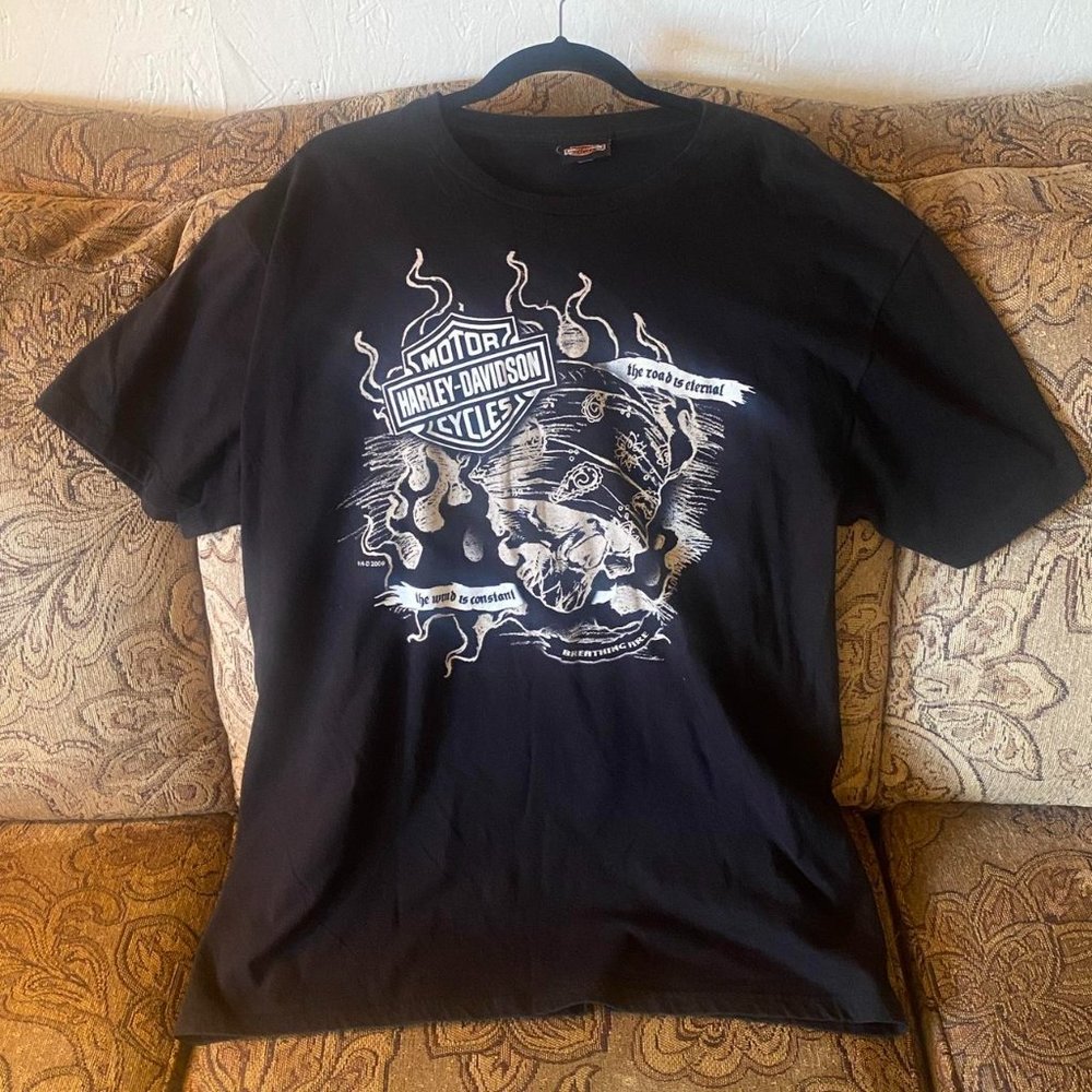 VINTAGE Branded Harley-Davidson Tee - Fire Skull